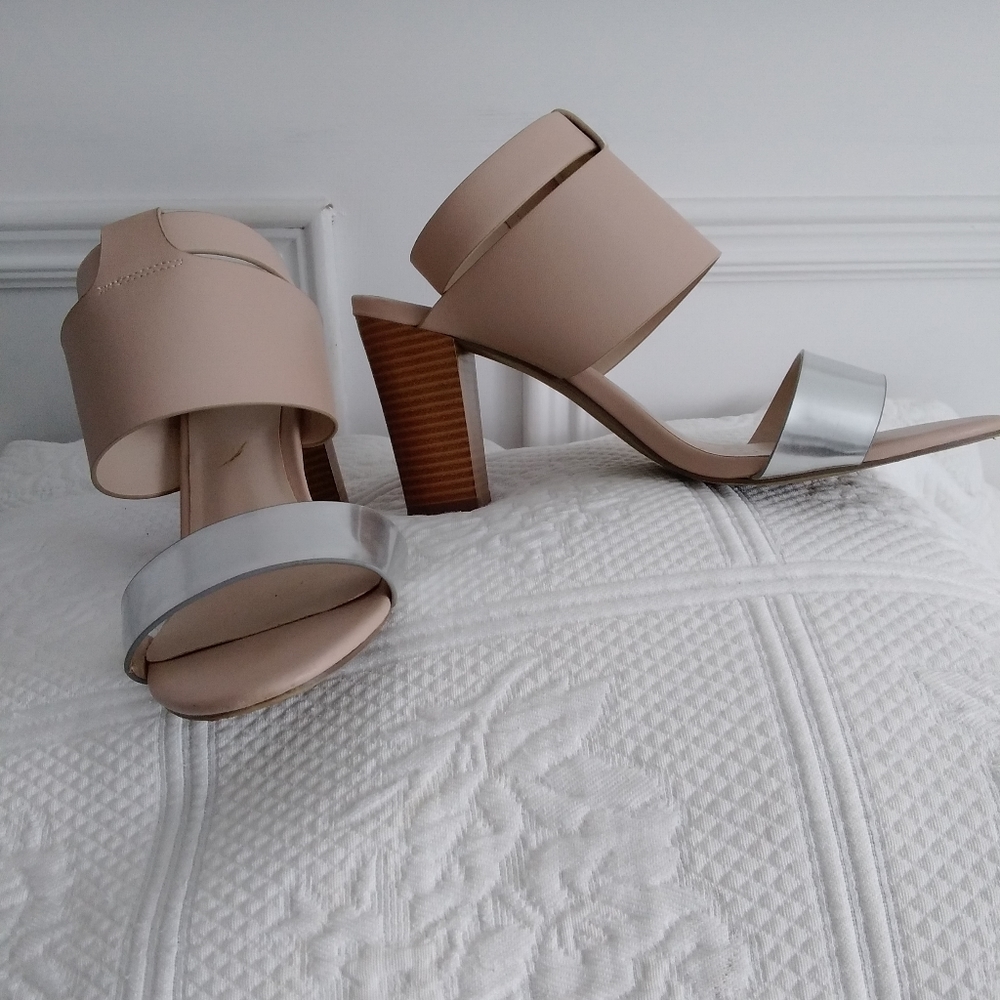 Apt. 9 shoes